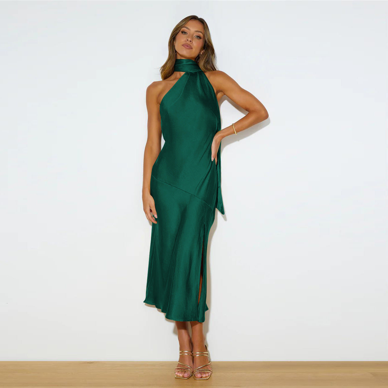 Océane | Abito Elegante in Satin con Drappeggio e Spacco per Donne