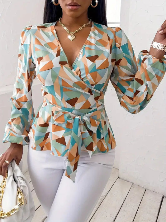 Chiara - Elegante blusa con maniche lunghe e scollo a V per l'estate