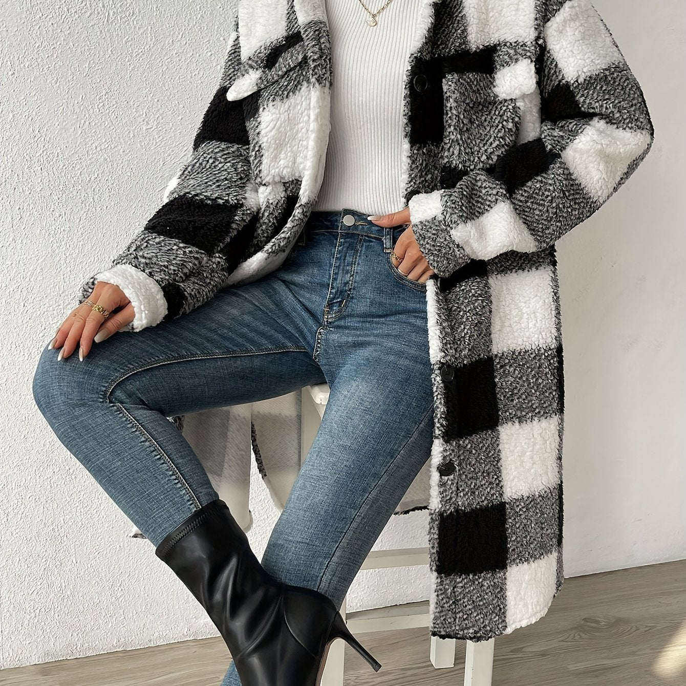 Serin | Elegante cappotto teddy a quadri