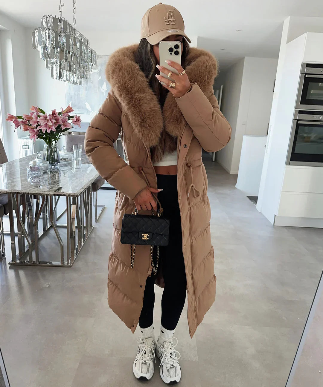 Cappotto invernale per donne | Giacca lunga trapuntata | Foderato caldo | Cappuccio con pelliccia sintetica
