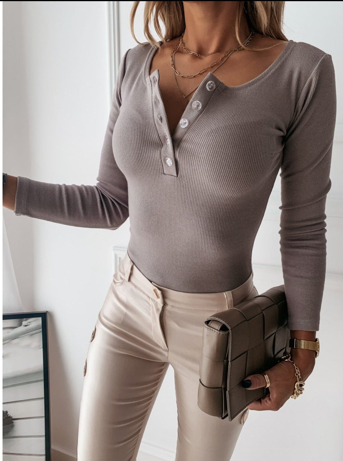 Fawn | Carin T-shirt a coste Henley