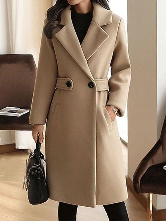 Regine | Cappotto in lana invernale con cintura in design slim