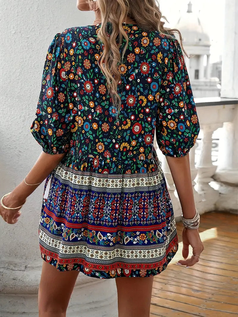 Flynn - Blusa comoda con stampa floreale etnica e scollo a V