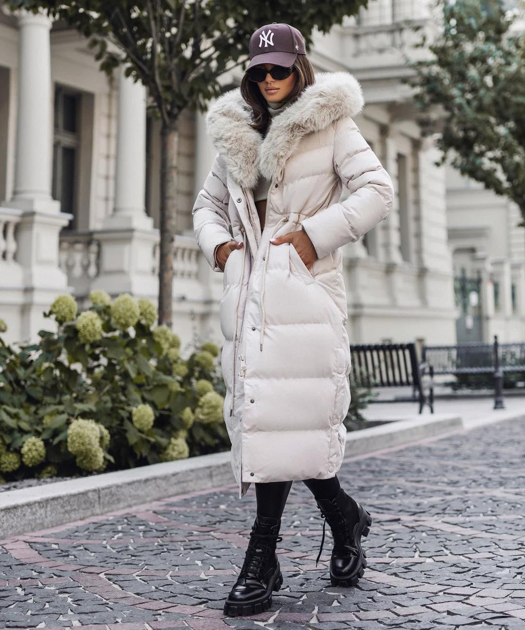 Cappotto invernale per donne | Giacca lunga trapuntata | Foderato caldo | Cappuccio con pelliccia sintetica