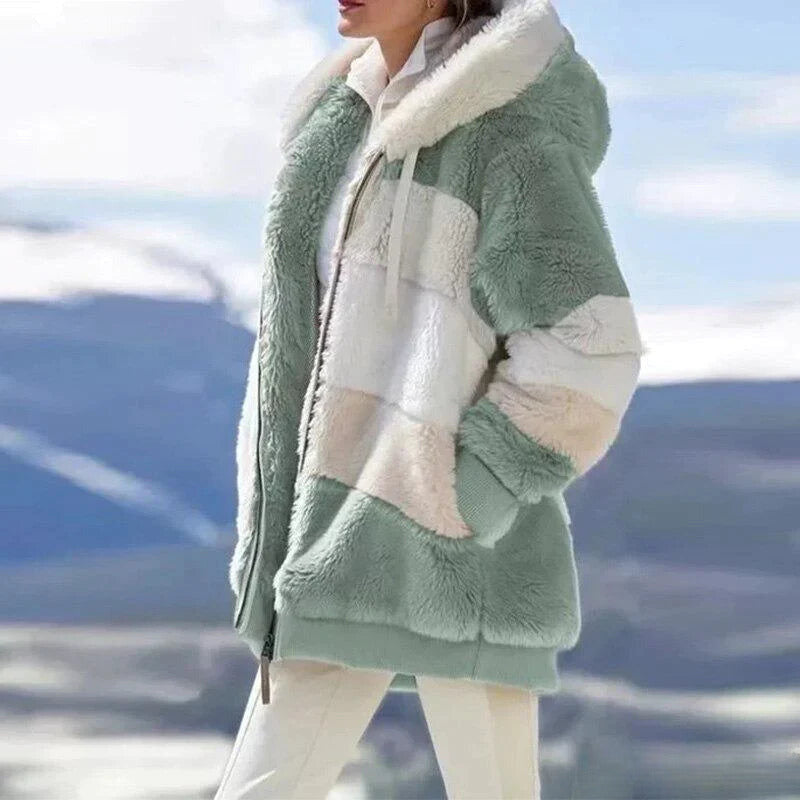 Polina | Giacca con cappuccio in tweed morbido con fodera in lana pelosa