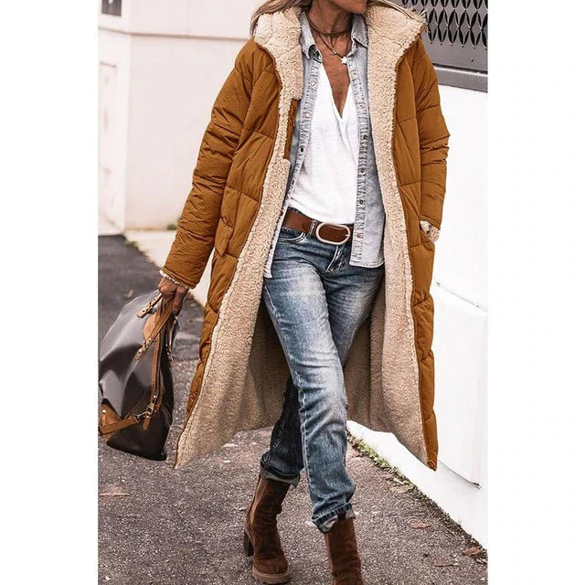 Camila | Cappotto lungo in sherpa reversibile con cappuccio