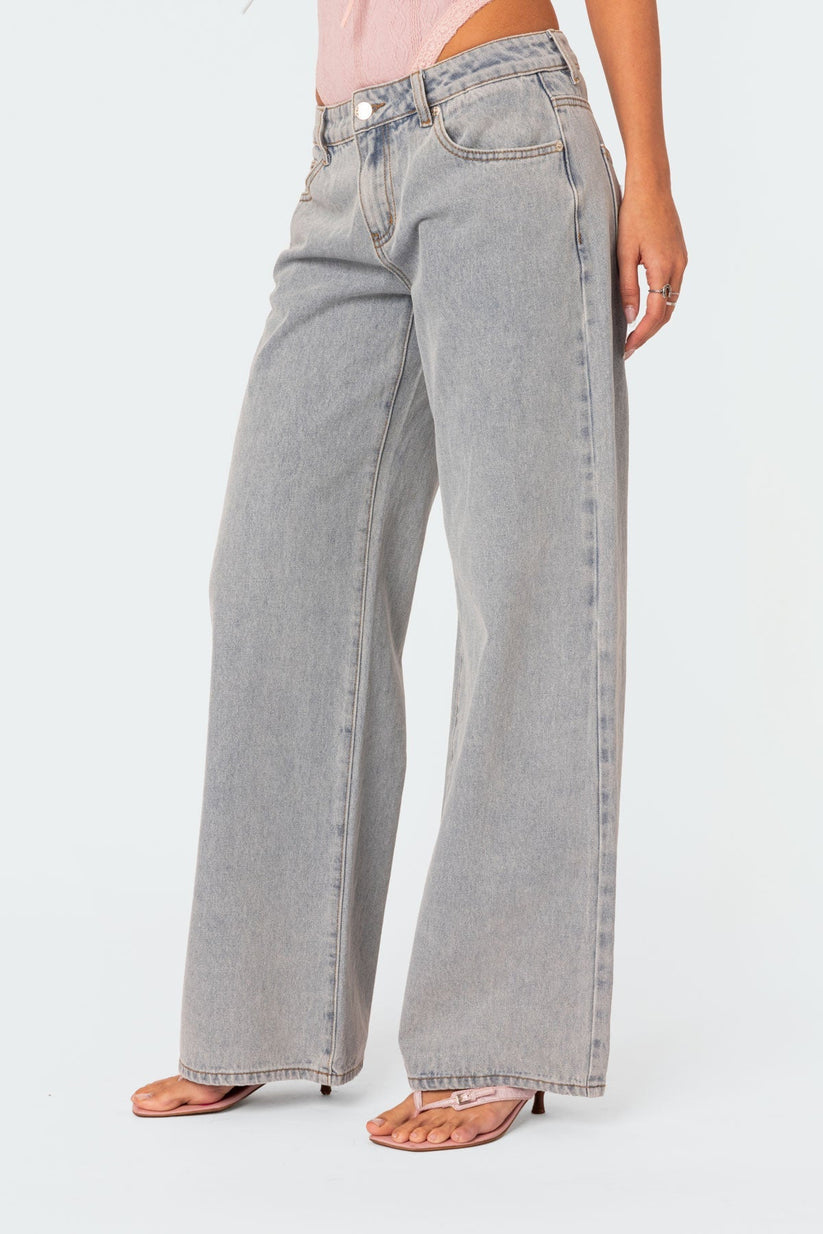 Gilda - Jeans alla moda con papillon [Ultimo giorno di sconto]