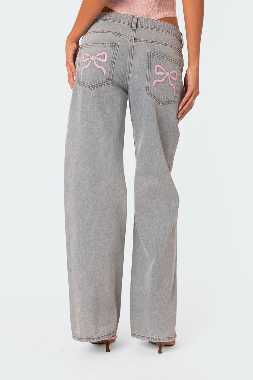 Gilda - Jeans alla moda con papillon [Ultimo giorno di sconto]