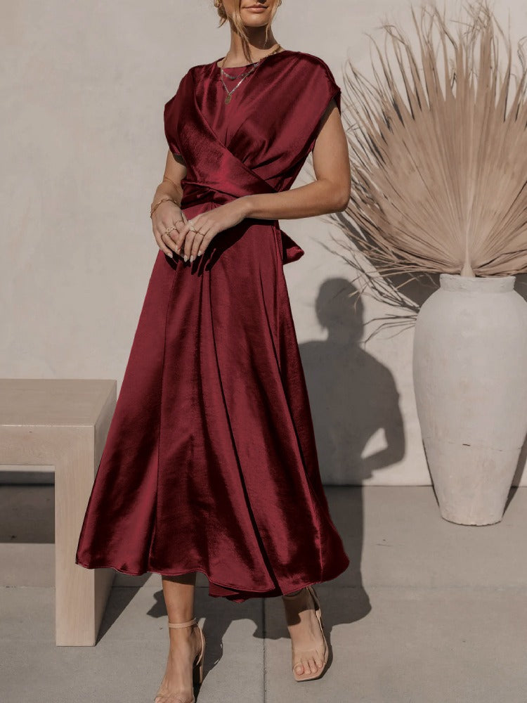 Quinlan  |  Elegante Abito Midi in Satin