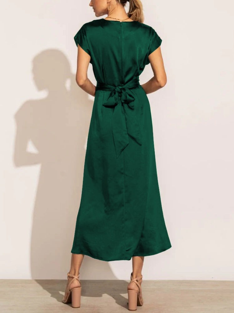 Quinlan  |  Elegante Abito Midi in Satin