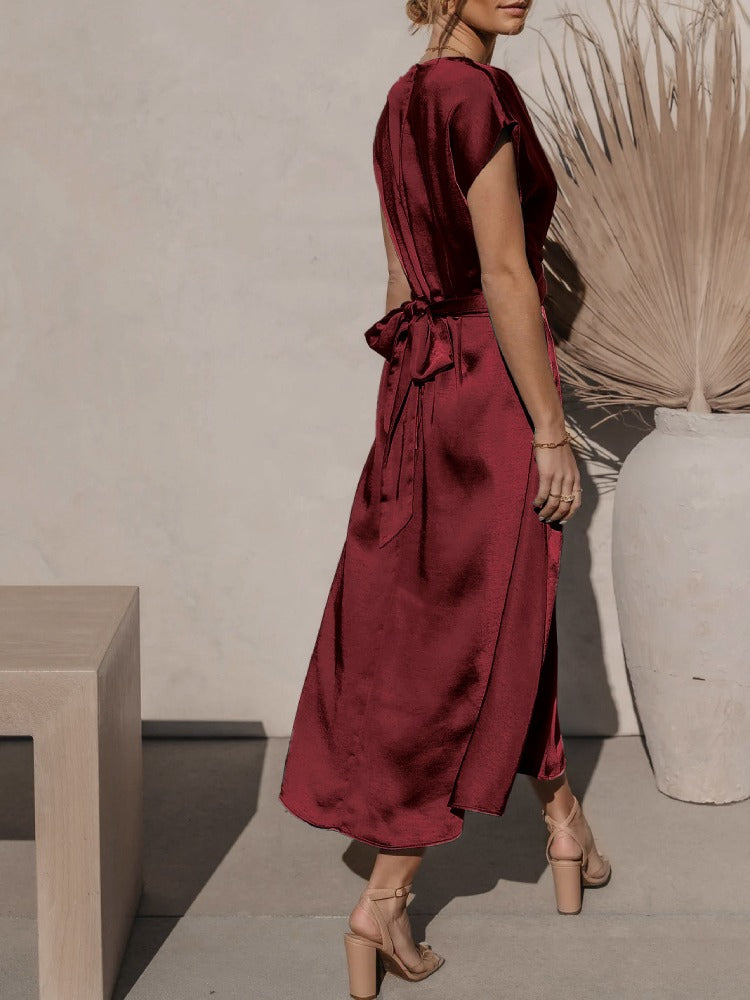 Quinlan  |  Elegante Abito Midi in Satin