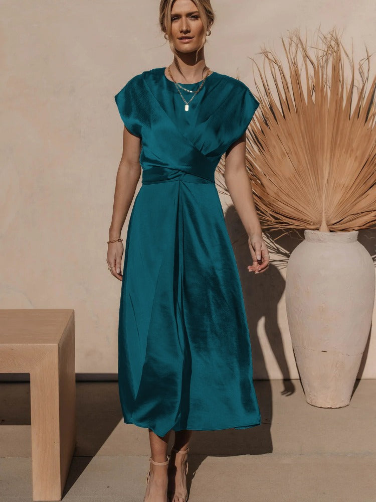 Quinlan  |  Elegante Abito Midi in Satin