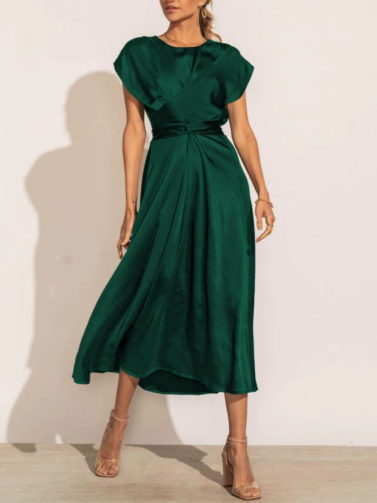 Quinlan  |  Elegante Abito Midi in Satin
