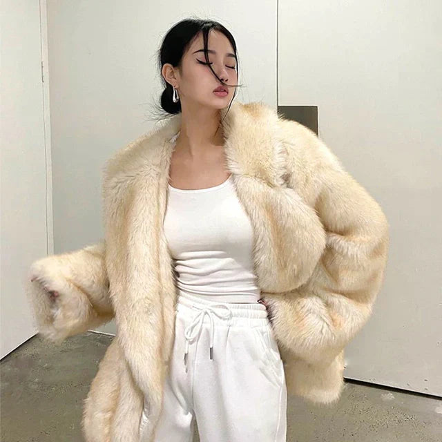 Keiira | Elegante cappotto in pelliccia sintetica da donna con nobiltà senza tempo