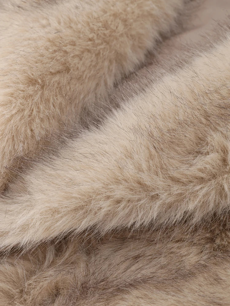 Keiira | Elegante cappotto in pelliccia sintetica da donna con nobiltà senza tempo