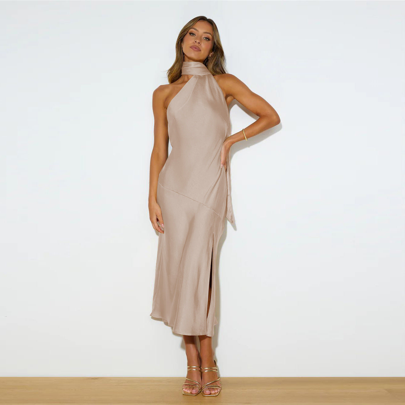 Océane | Abito Elegante in Satin con Drappeggio e Spacco per Donne