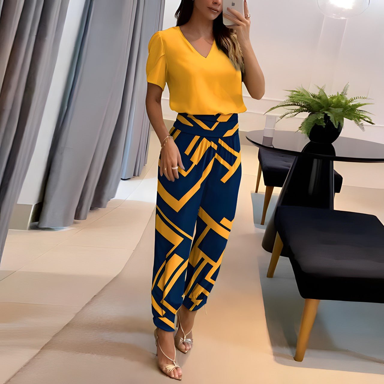 Alexandra - Set alla moda con blusa e pantaloni