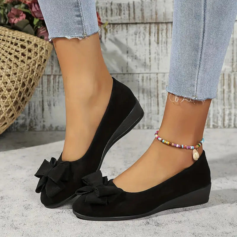 Kelsey  | Scarpe con Tacco a Cuneo Decorate con Fiocco